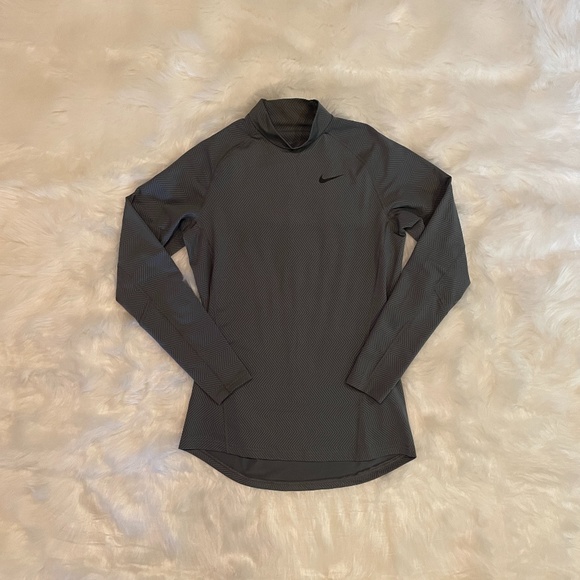 Nike Shirts | Nike Pro Therma Mens Long Sleeve Mock Neck Training Top Gray Cj0954-064 New Sz M | Color: Gray | Size: M | Clutchswag's Closet